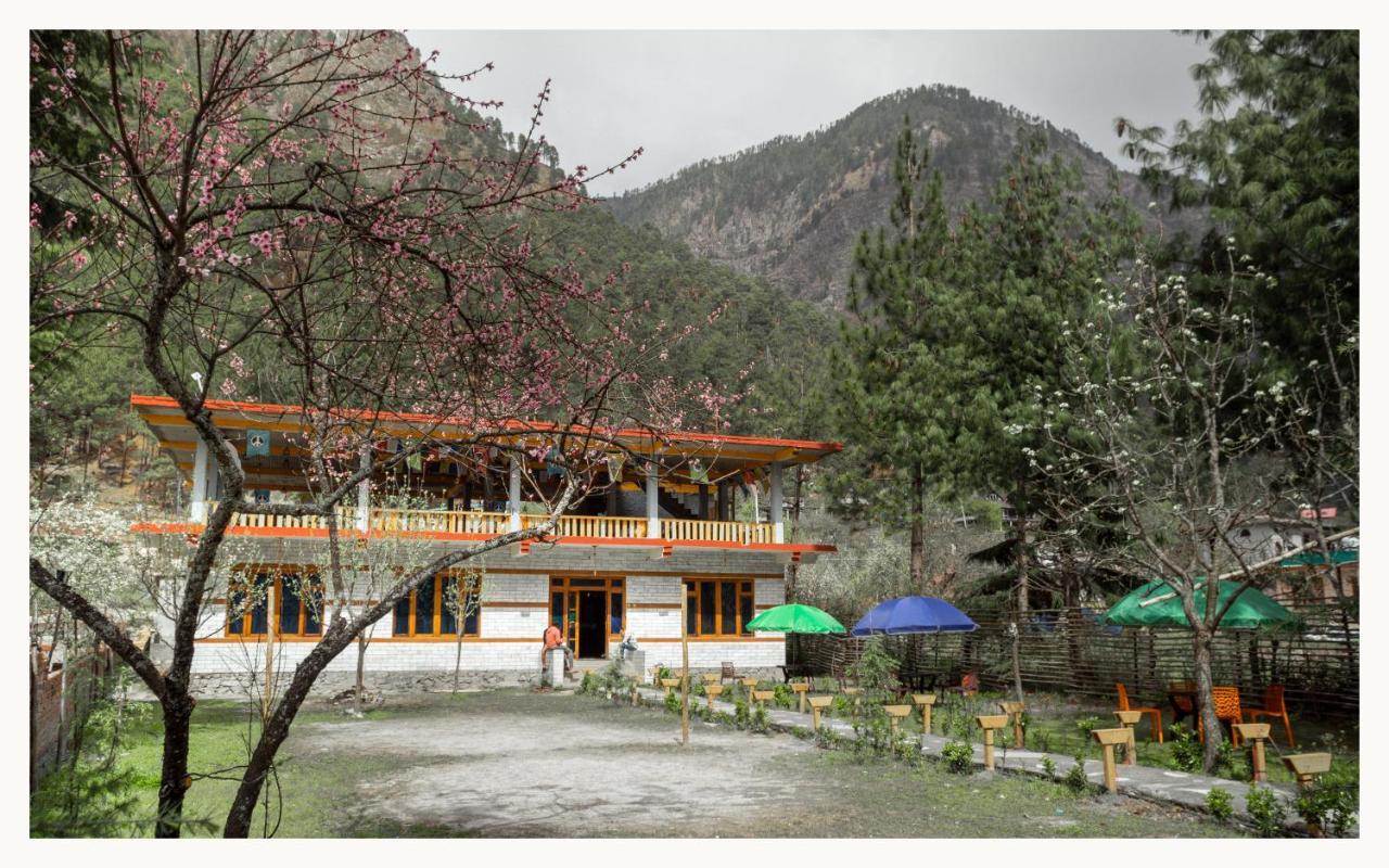 Perkup Hostel Kasol Kültér fotó