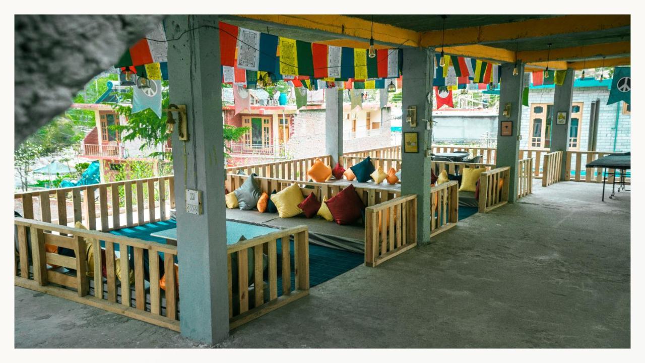Perkup Hostel Kasol Kültér fotó