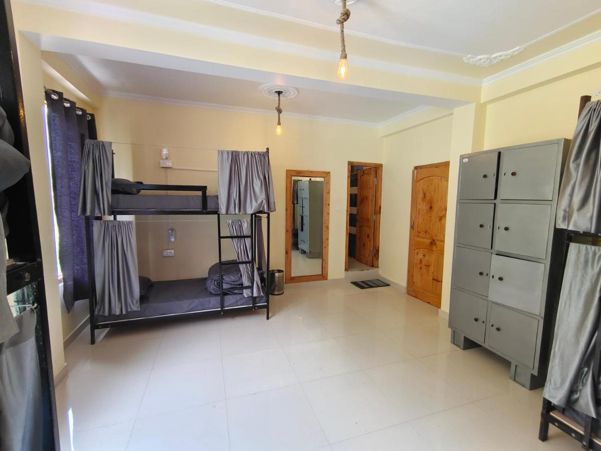 Perkup Hostel Kasol Kültér fotó