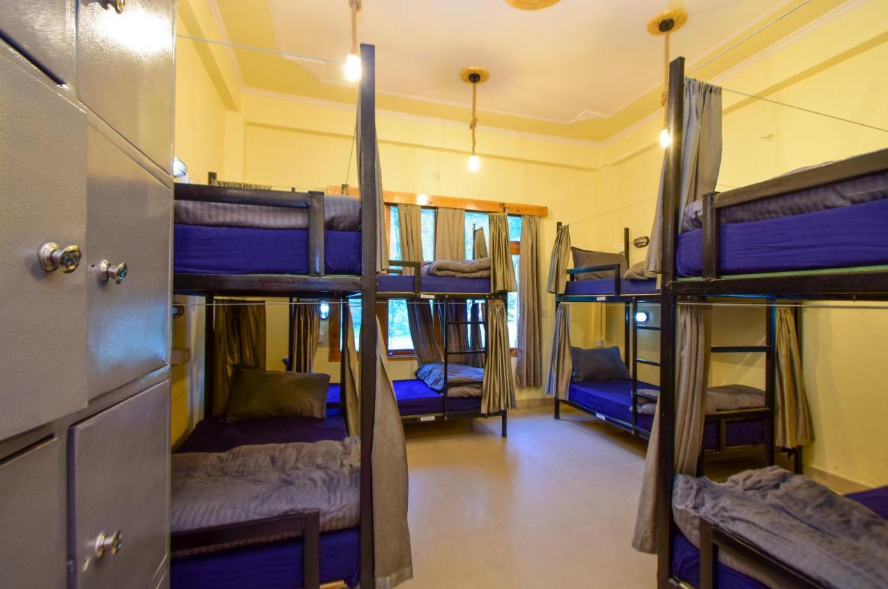 Perkup Hostel Kasol Kültér fotó